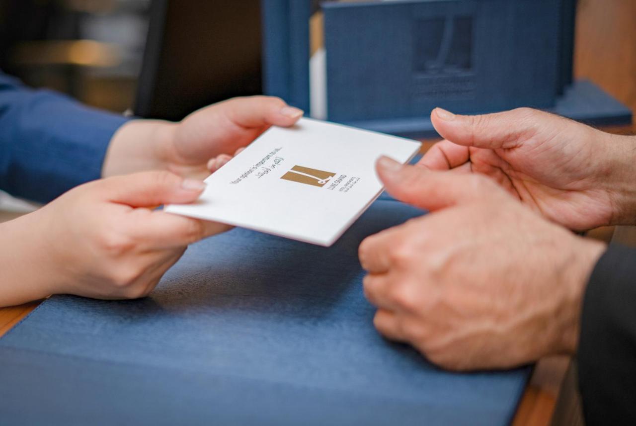 Luxe Grand Hotel Apartments Шарджа Экстерьер фото A chip carrier with a microchip